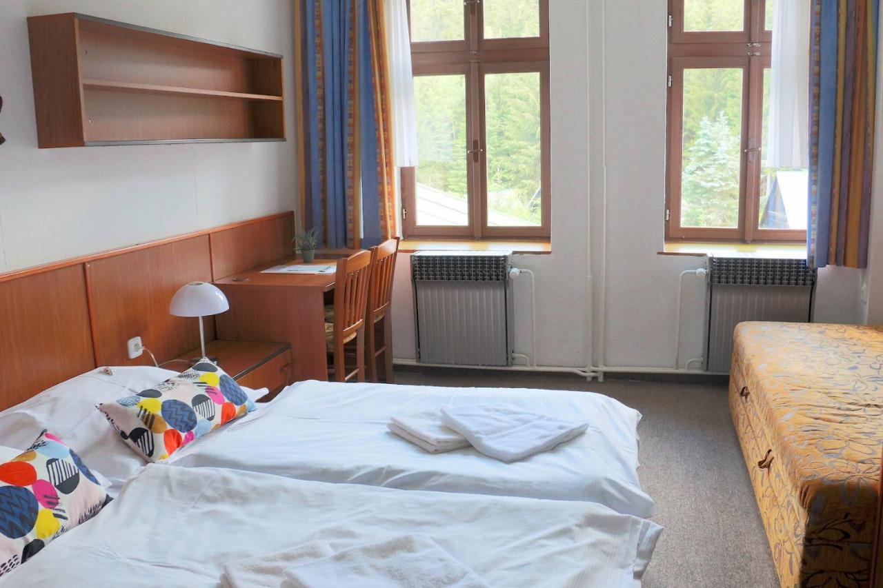 Hotel Maredis Kořenov Quarto foto