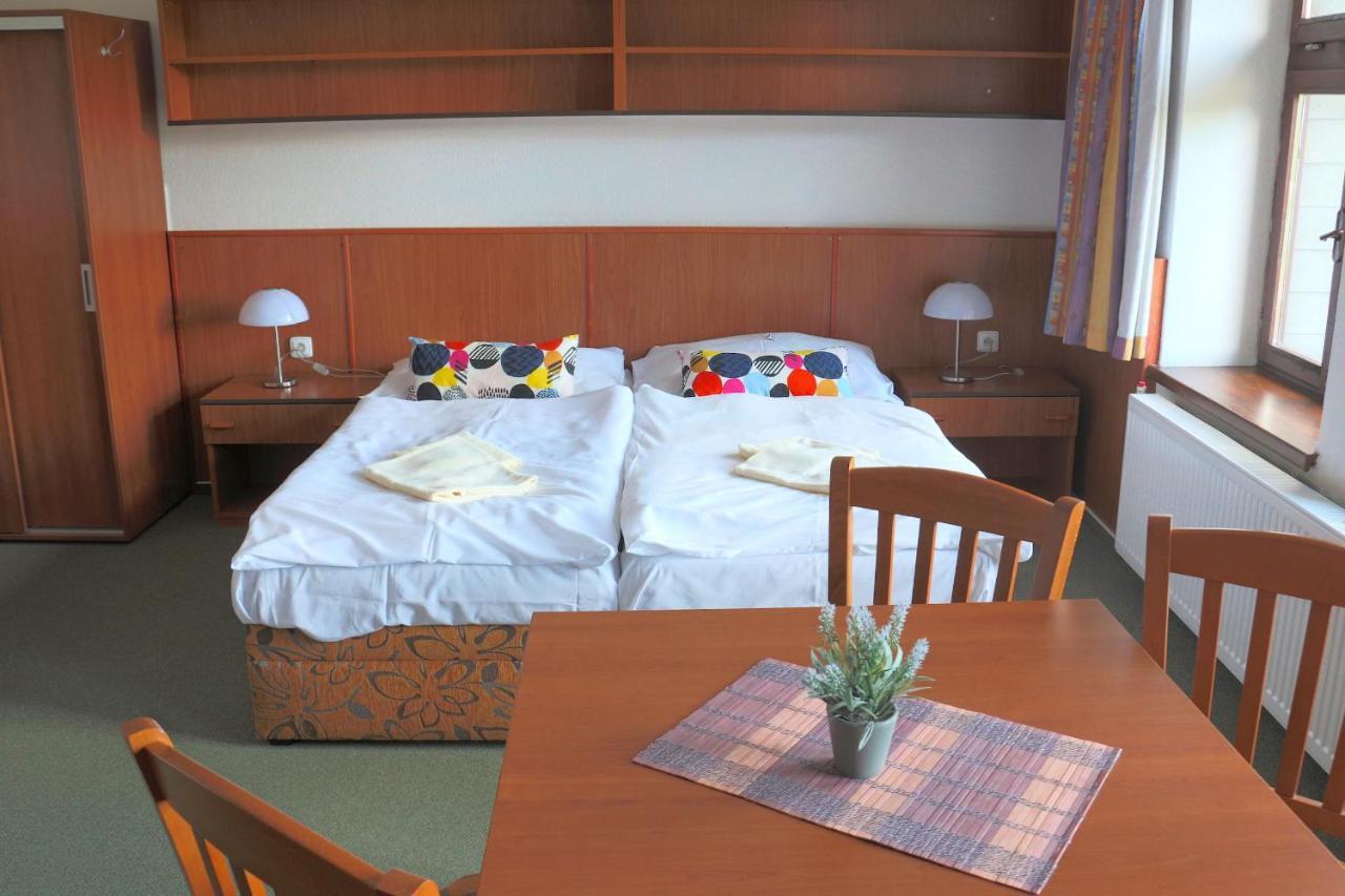 Hotel Maredis Kořenov Quarto foto